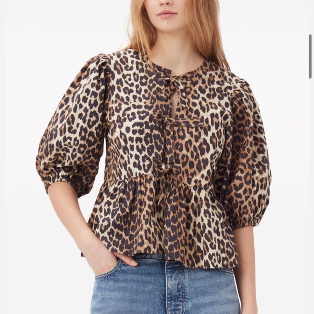 NWOT Tie Front Leopard Blouse